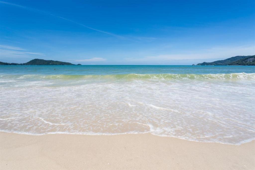 מלון Patong Azure Bangla Phuket מראה חיצוני תמונה