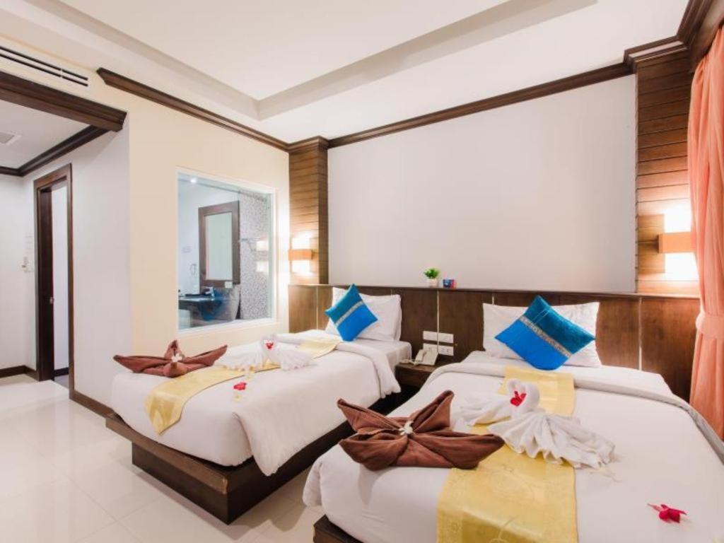 מלון Patong Azure Bangla Phuket מראה חיצוני תמונה