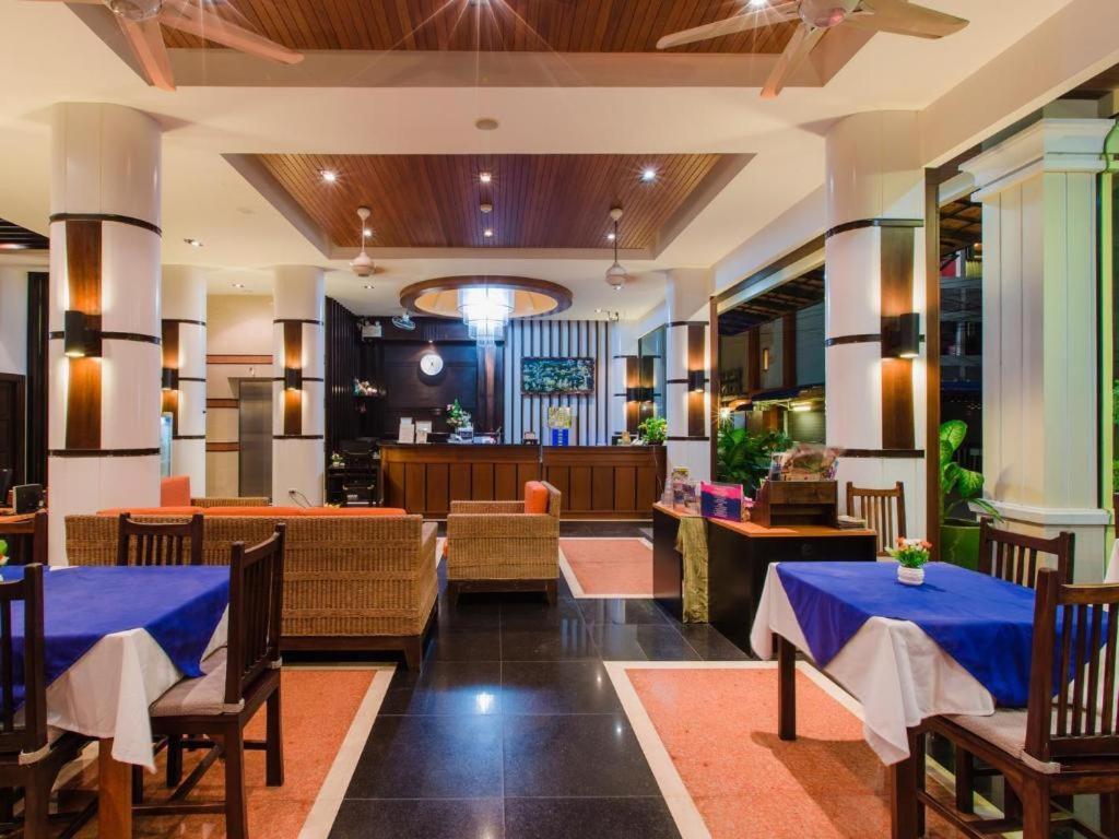 מלון Patong Azure Bangla Phuket מראה חיצוני תמונה