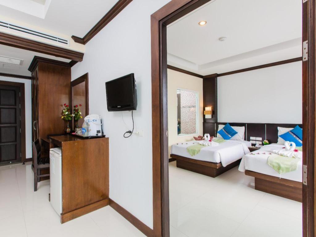 מלון Patong Azure Bangla Phuket מראה חיצוני תמונה