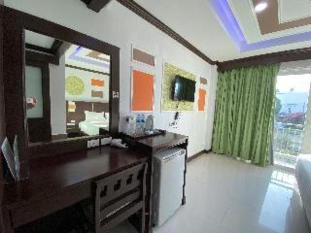 מלון Patong Azure Bangla Phuket מראה חיצוני תמונה