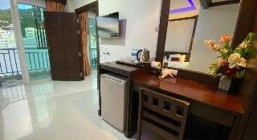 מלון Patong Azure Bangla Phuket מראה חיצוני תמונה