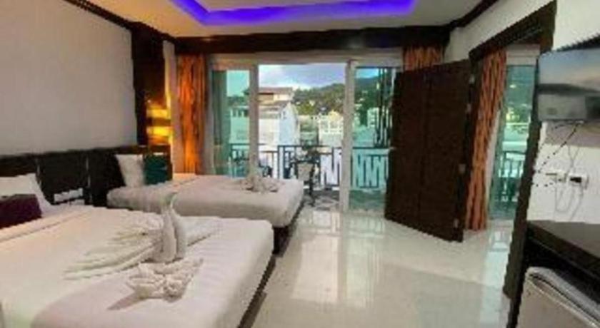 מלון Patong Azure Bangla Phuket מראה חיצוני תמונה