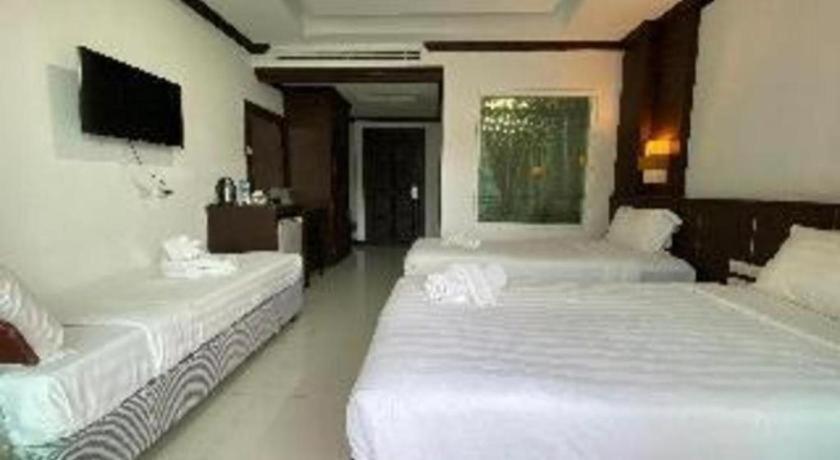 מלון Patong Azure Bangla Phuket מראה חיצוני תמונה